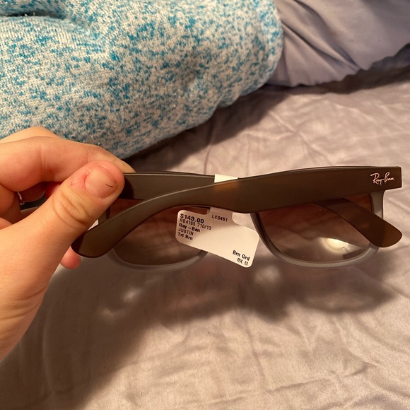 Brown Justin Raybans - Picture 3 of 3